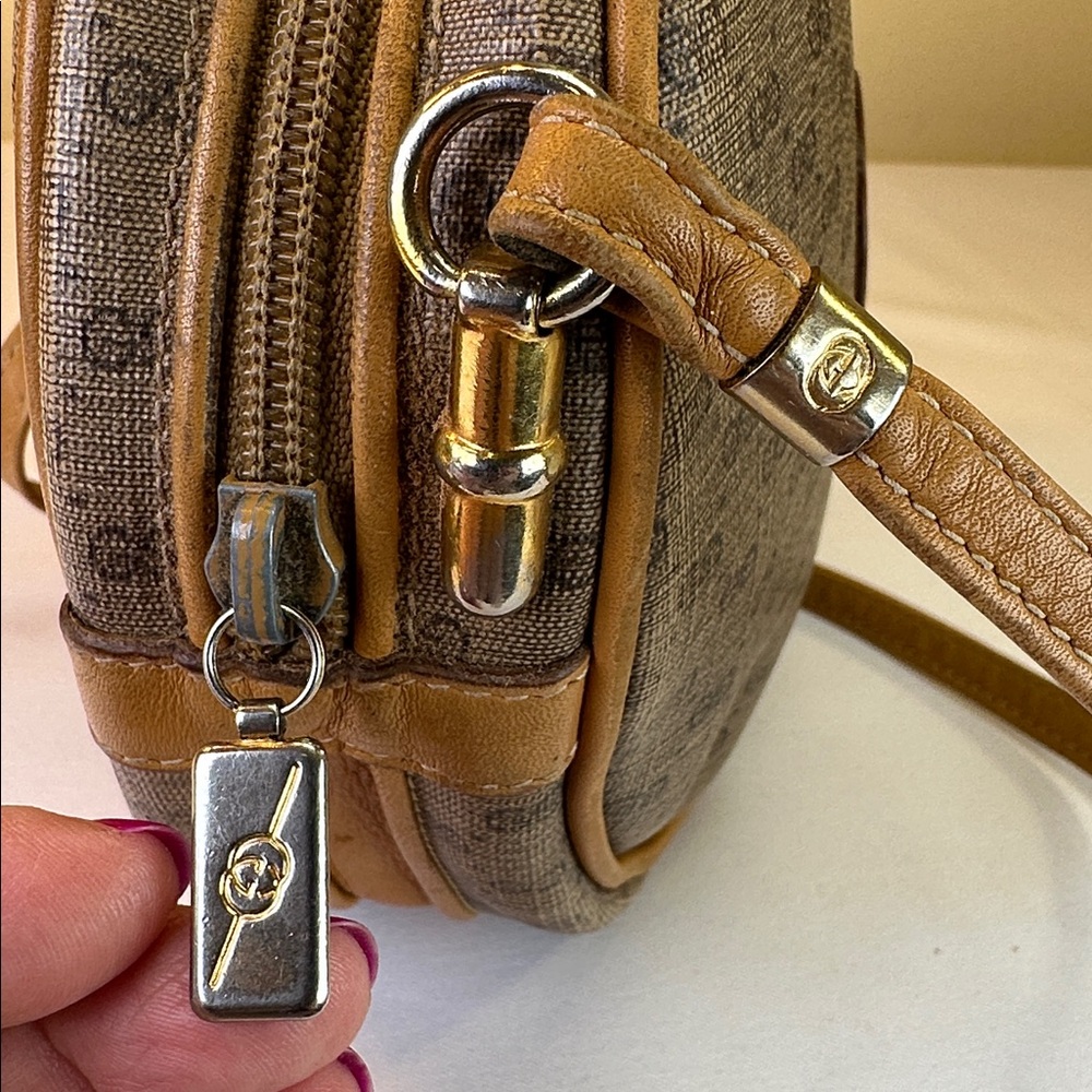 Gucci Monogram RARE Vintage 1980’s Micro GG Round Ophidia Canteen Made in Italy - Picture 5 of 14